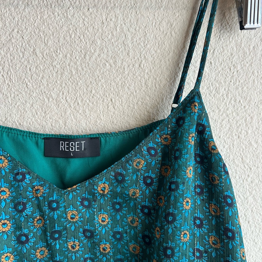 Green and Blue Boho Patterned Crop Camisole - Picture 2 of 4